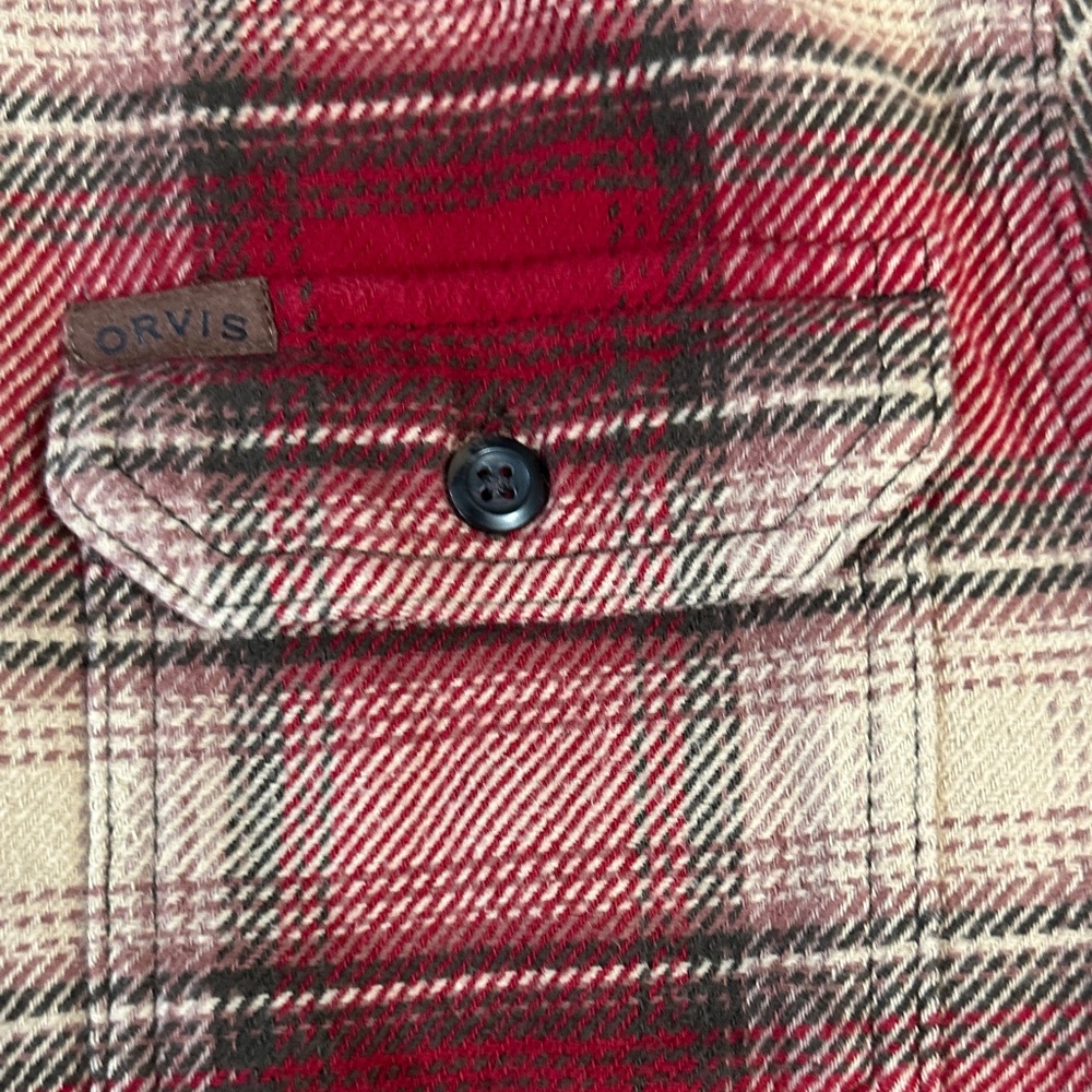 Orvis Red and Cream Plaid Men's Shirt - Picture 5 of 6